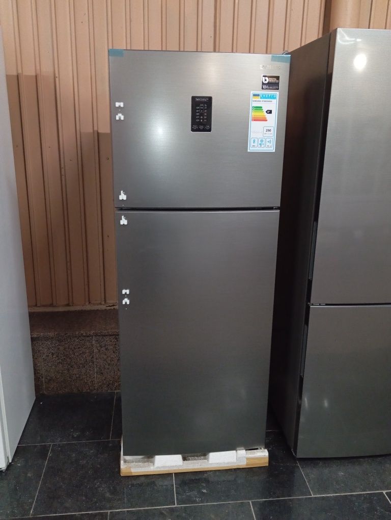 НОВЫЙ холодильник Samsung Ширина 68см INVERTER