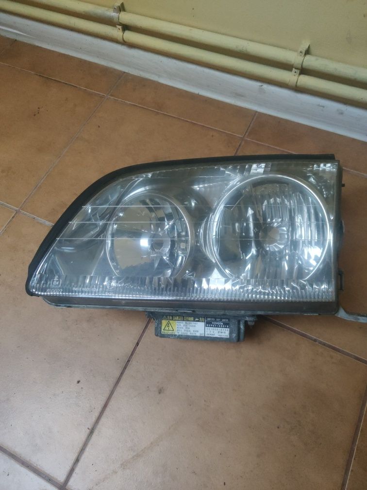 Lampa Lexus ls400