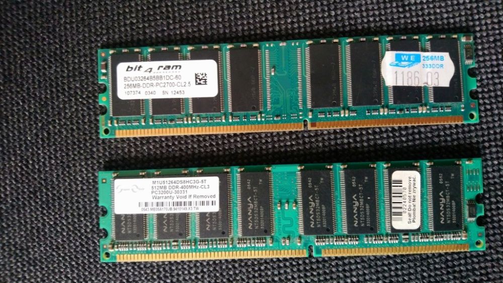 Pamięci RAM DDR 400MHz Kingston, Nanya