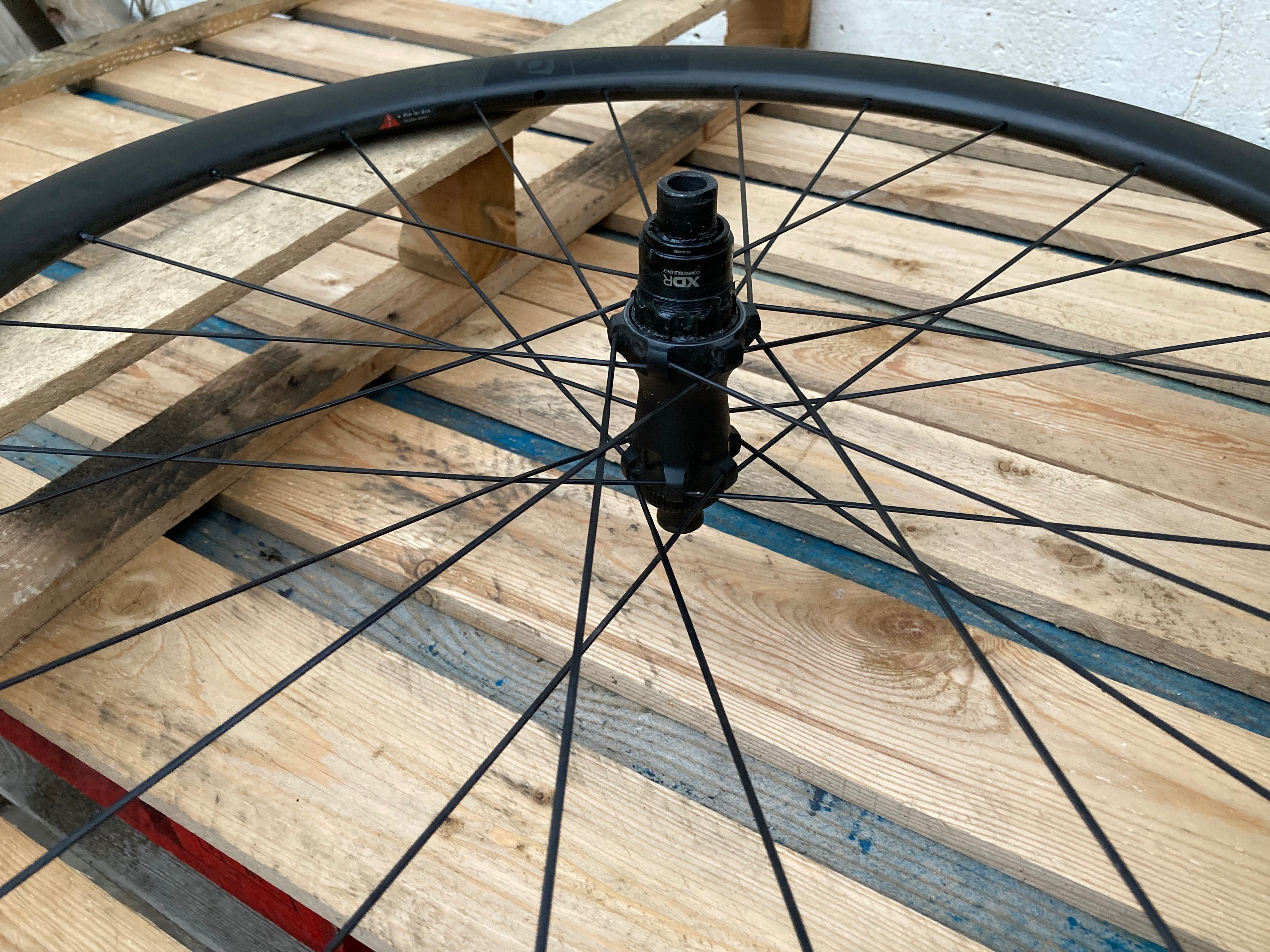 Roda traseira Syncros Capital 1.0 carbono