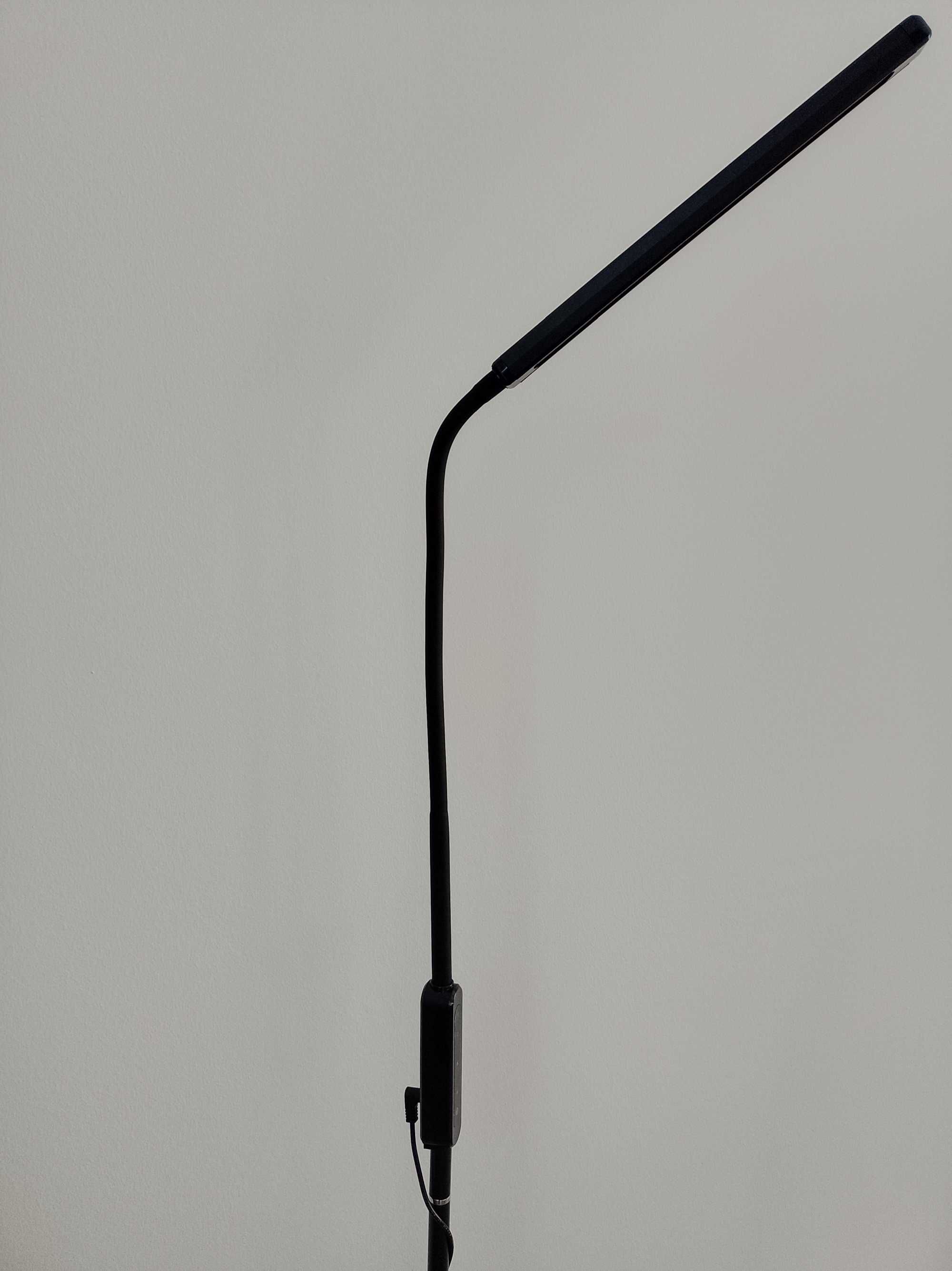 Lampa podłogowa ledowa czarna - nowa