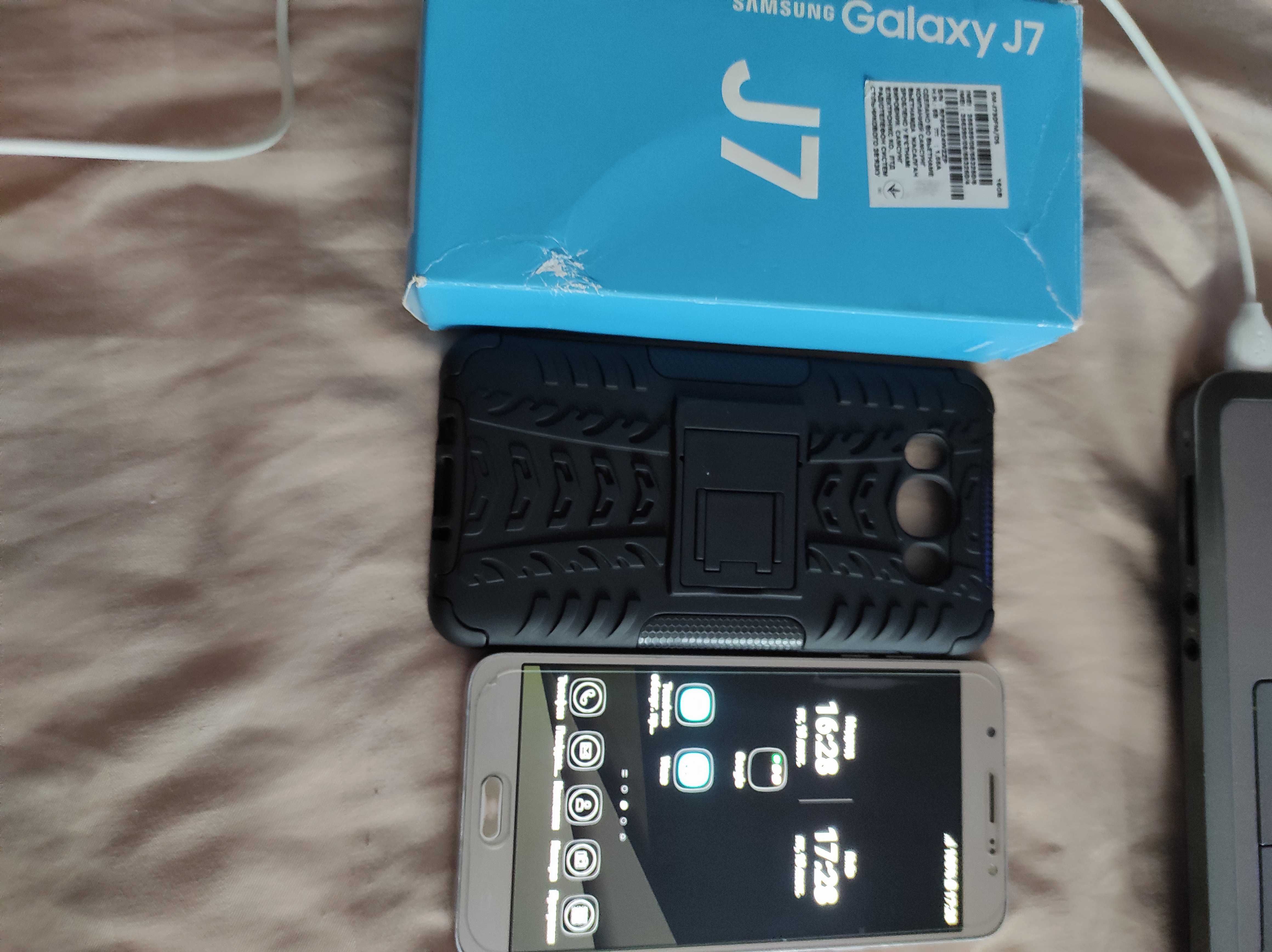 Смартфон samsyng galaxy J710 FN