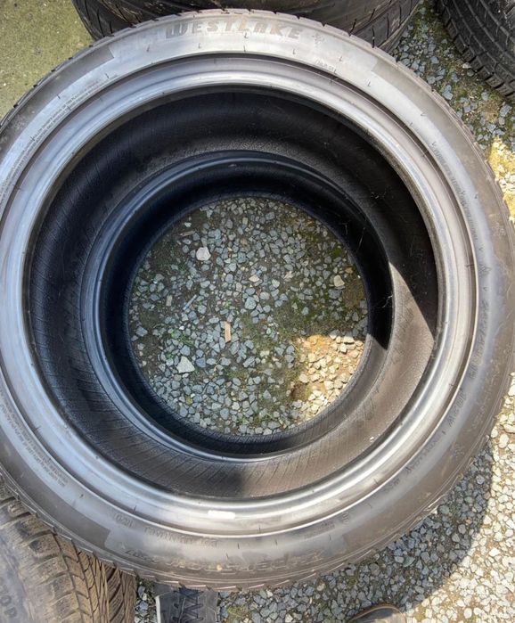 Opony zimowe 14 sztuk  cena za calosc 700zł 235 7mm 45 50 itp 245