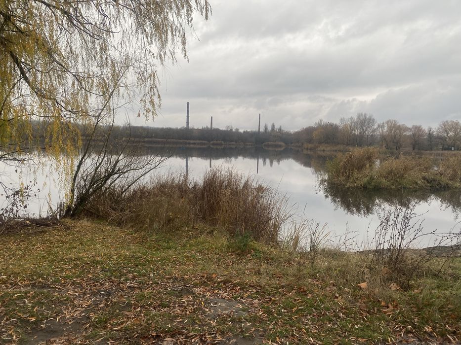 Будинок біля озера