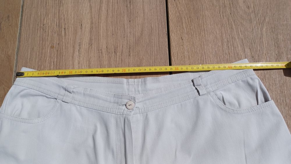 Damskie spodnie 7/8 rozm. 44