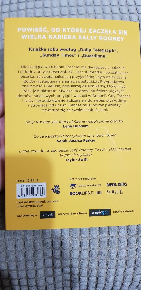 Rozmowy z przyjaciółmi. Sally Rooney