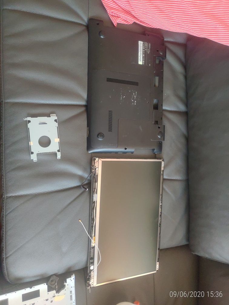 Samsung NP300E5A peças