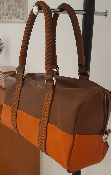 Mala em couro ótimo estado