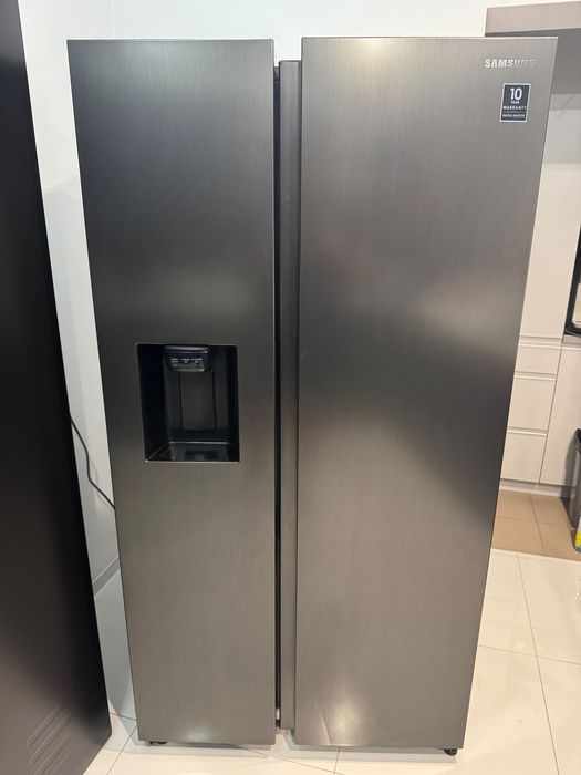 Sprzedam Lodówkę Samsung uszkodzony układ chłodzenia