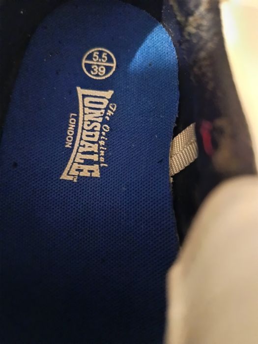 Sportowe buty marka Lonsdale London rozmiar 39-długość wkładki 25 cm