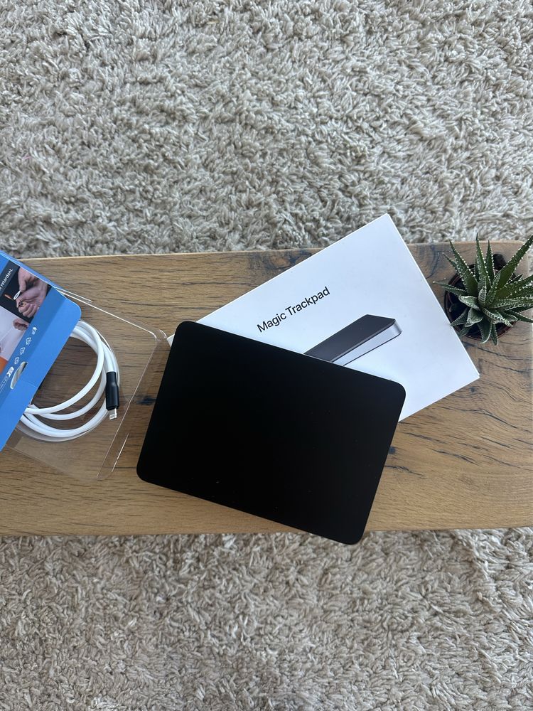 Продам Apple Magic Trackpad 2 (USB-A)