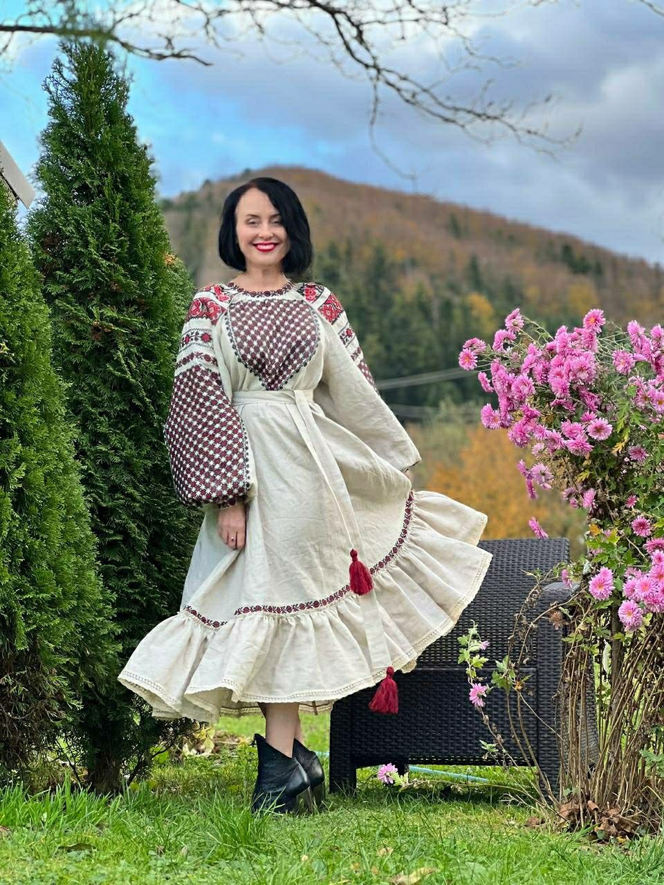 Вишита лляна автентична сукня, сорочка