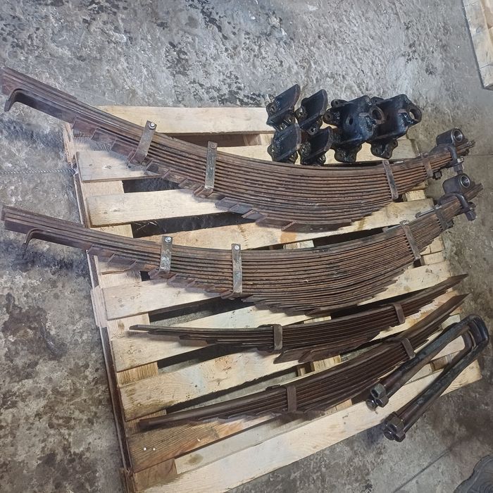 Ресори підресорник зіл 130 задні