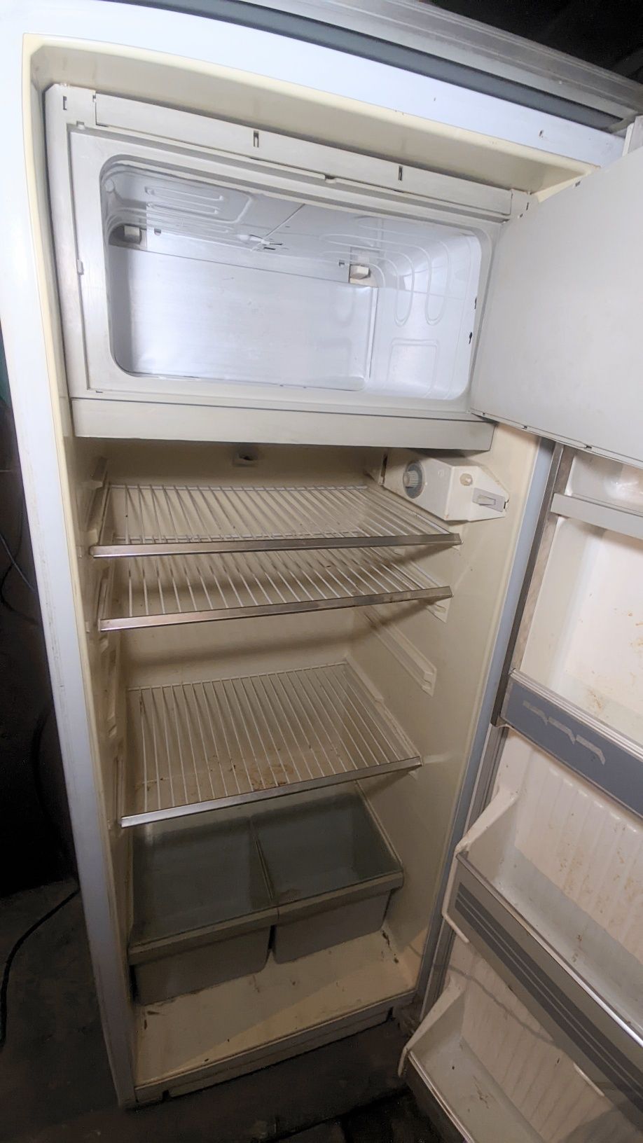 Холодильник Минск 16 ЕС в чудовому стані