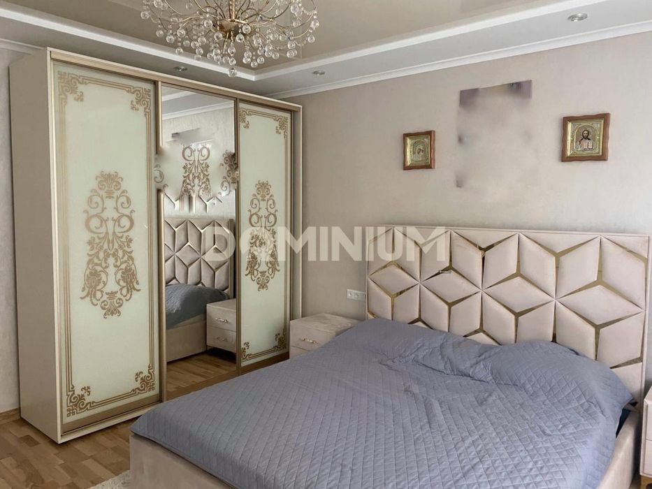 Продається будинок у мальовничому селі