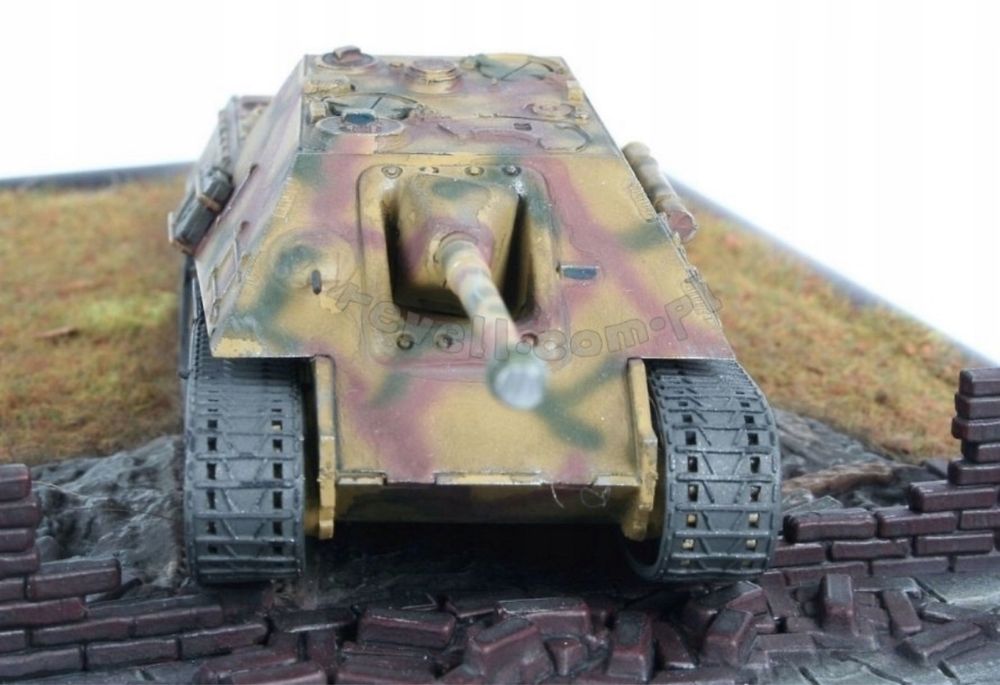 Model do sklejania Revell 03232 czołg Sd.Kfz.173 Jagdpanther 1:76