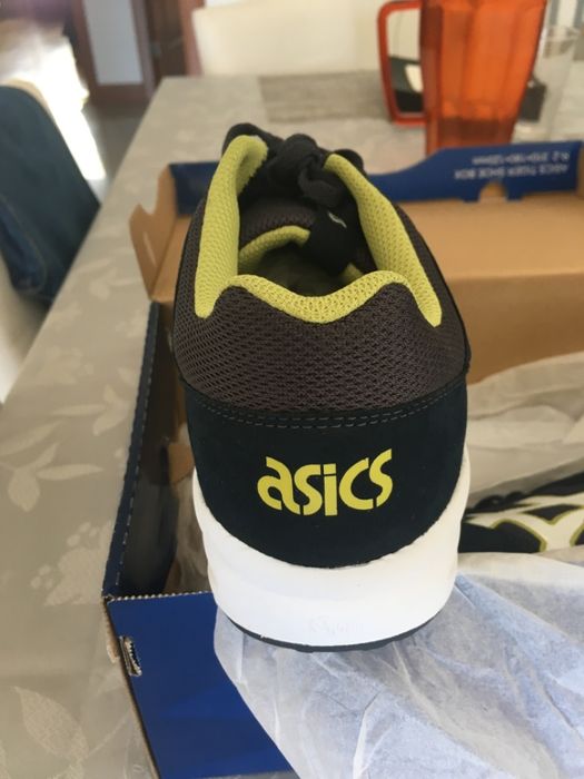 Sapatilhas Asics Gel Running NOVAS