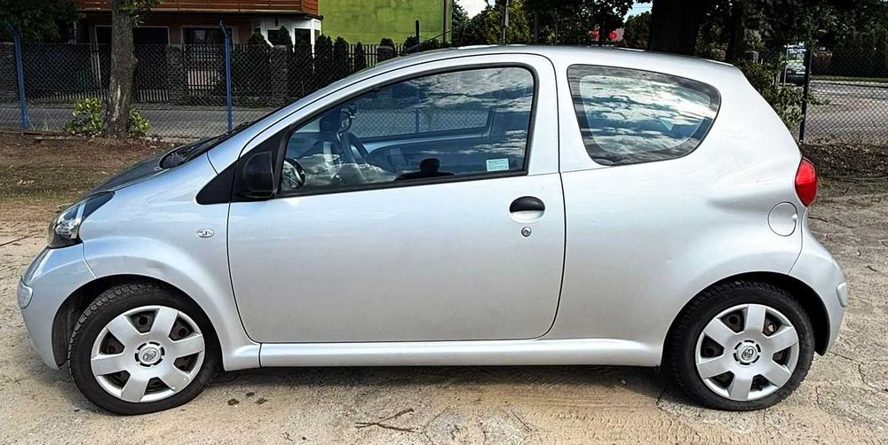 Aygo 2006 1.0 benzyna łańcuch rozrządu bez rdzy zadbana SALON POLSKA