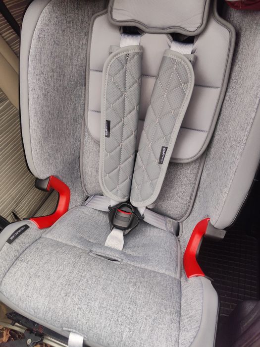 Britax Romer Advansafix 4 R