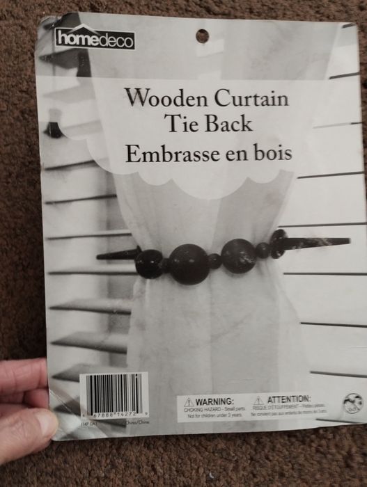 Uchwyty do upięcia firan, zasłon