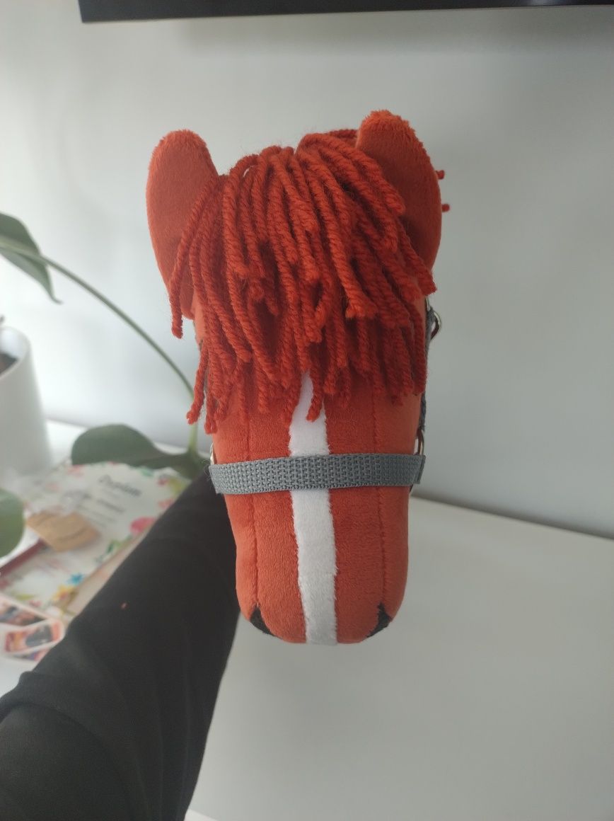 Hobby Horse Rudy Z Białą Odmianą Na Pysku+ akcesoria
