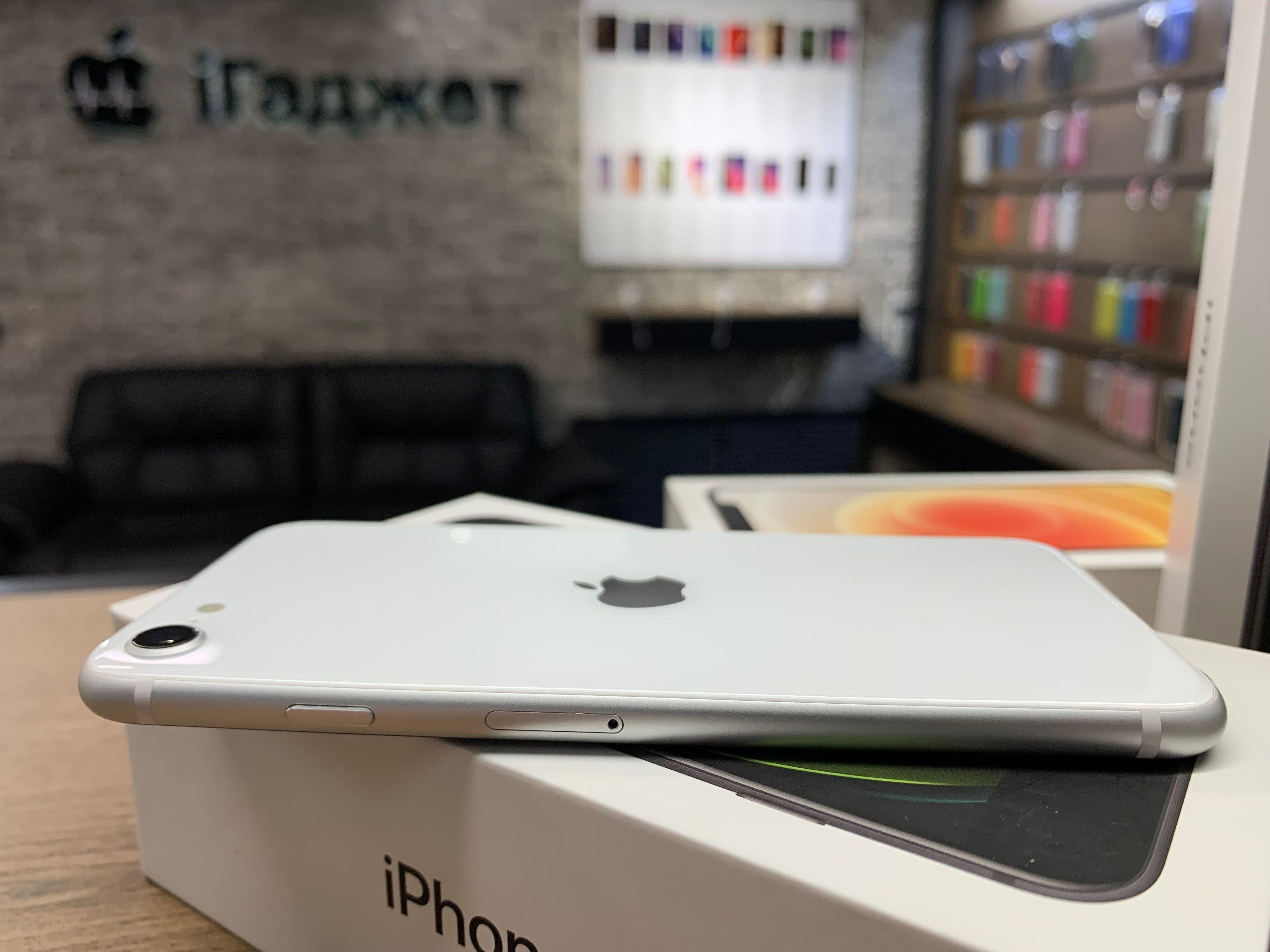 iPhone SE 2020 128GB (White) Neverlock. Кредит. Гарантія !