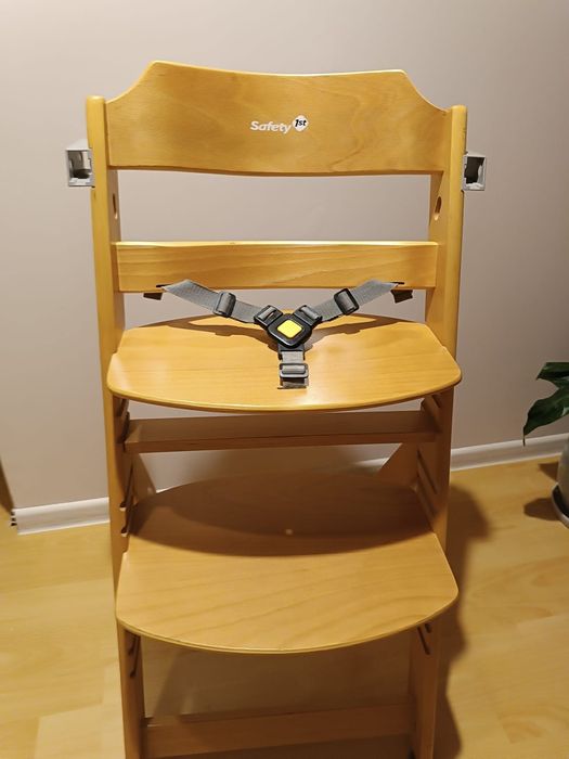 Krzesełko zarówno do karmienia jak i do biurka Safety 1st