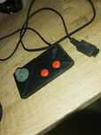 Joystick do konsoli Atari czy działa nie wiem ale raczej tak