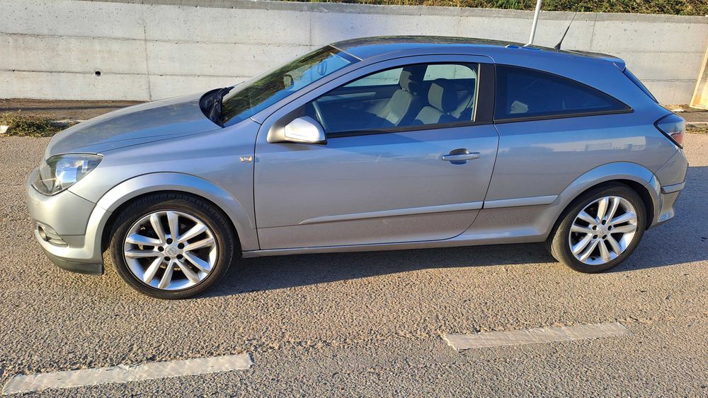 Opel Astra H 1.7 versão GTC