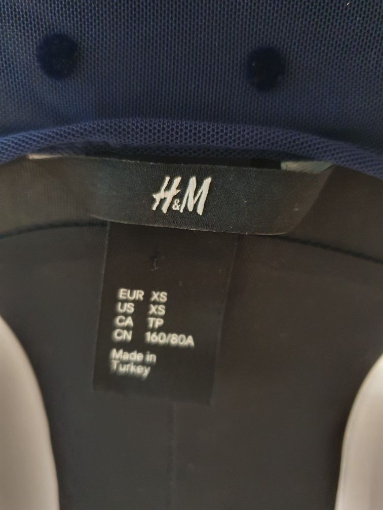 Bluzeczka H&M z długim rękawem w rozmiarze XS