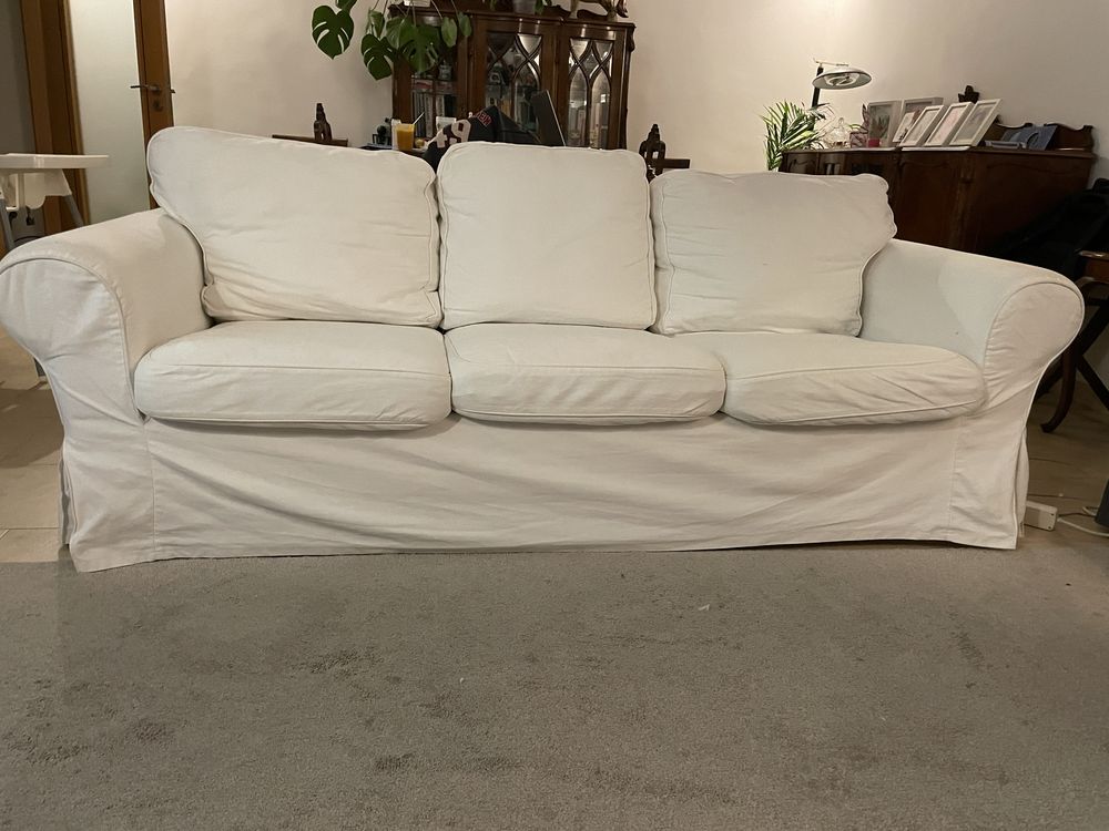 Vendo dois sofás ektorp ikeia, pousa pés ektorp e capa branca extra