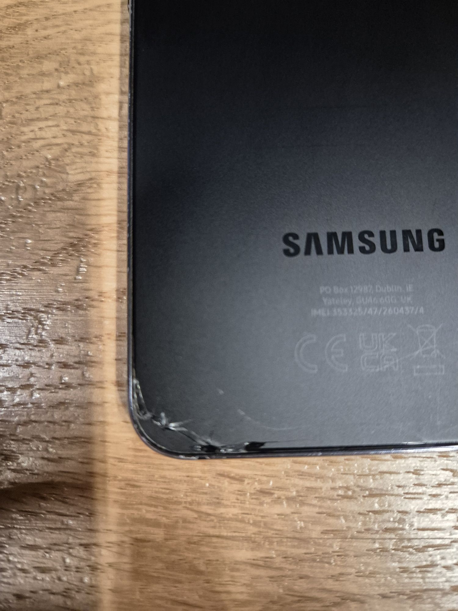Samsung s22 8/128gb
