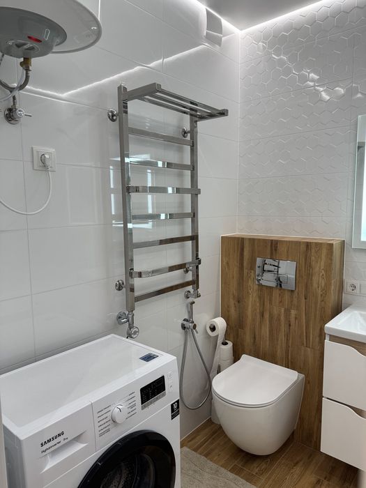 Оренда вул.Стрийська 45 новобуд з ремонтом .Кухня студія та спальня