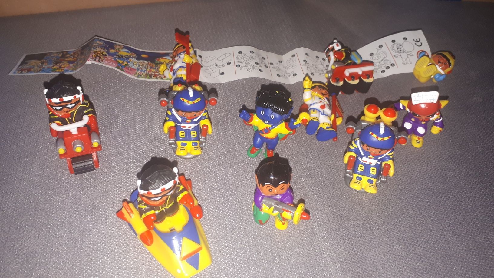 Figurki zabawki Haribo kosmici