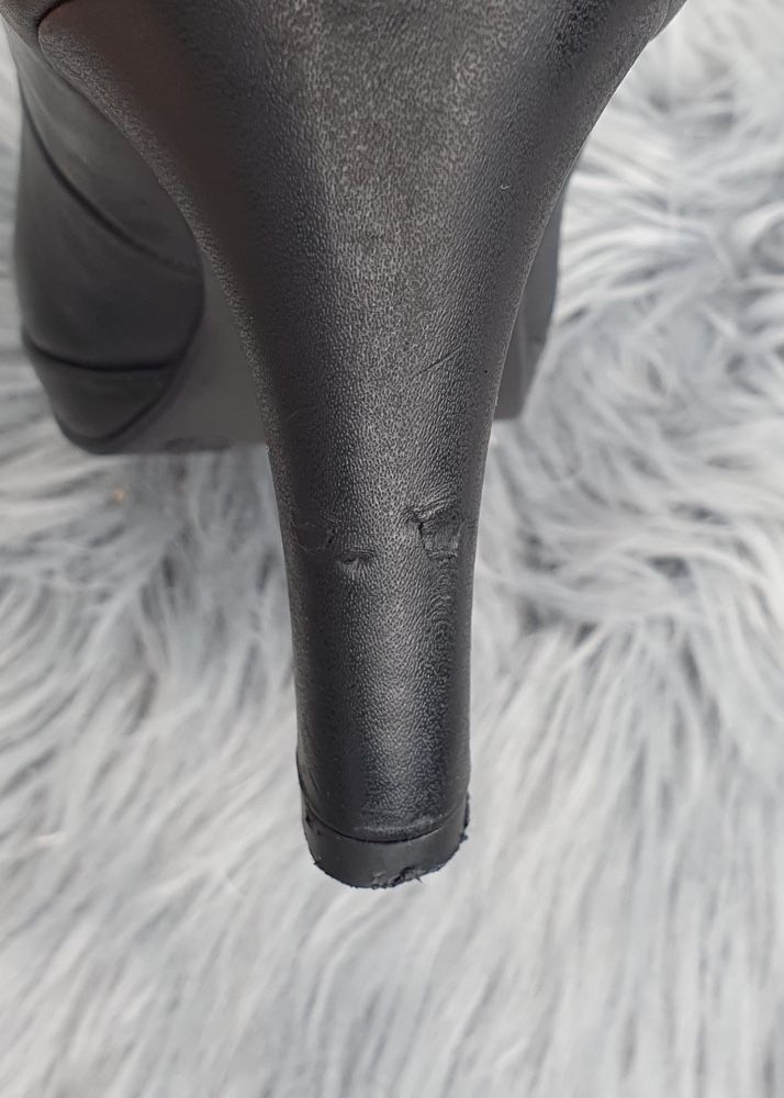 Skórzane buty na obcasie 5th Avenue Deichmann 36