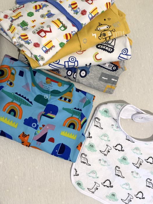 Срочно! 2 Набора (5шт +5фирменных человечков 3-6 мес мальчик