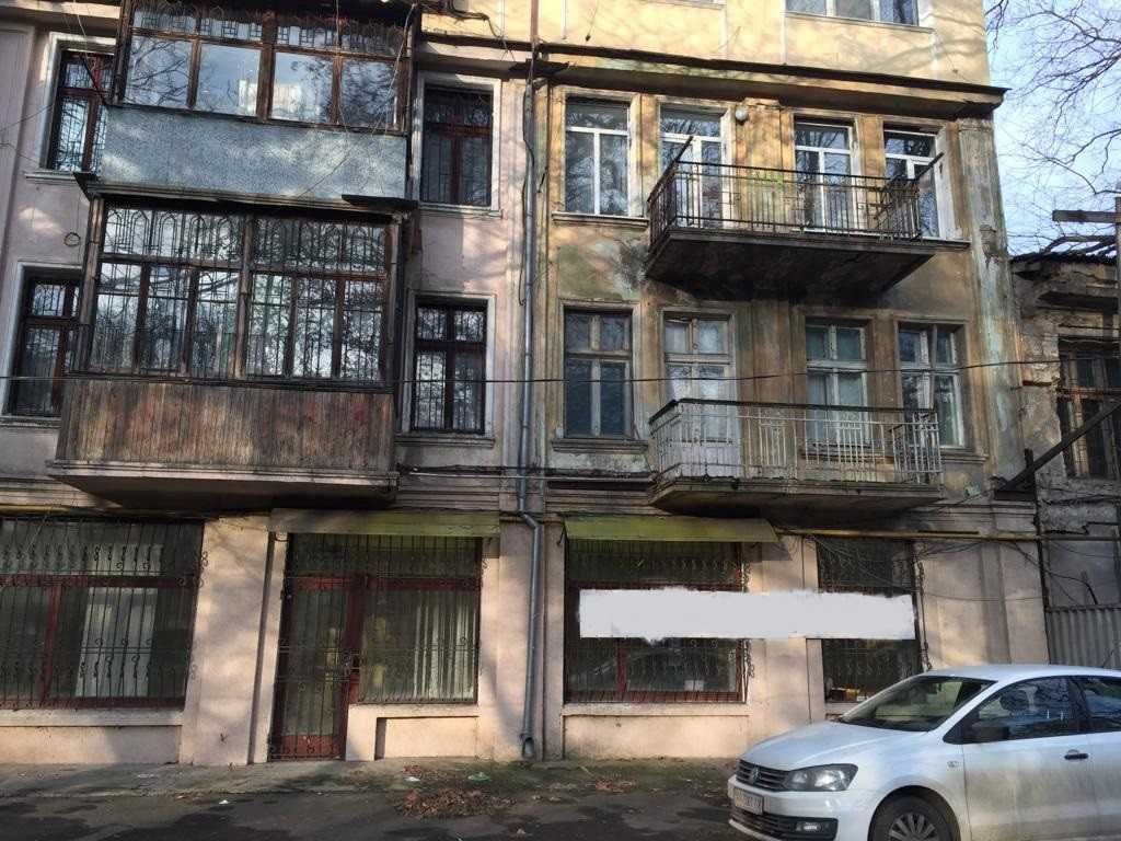 Цена снижена! Здание возле Оперного Театра! 700м2