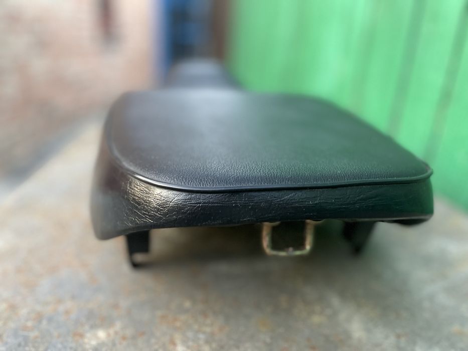 Продам сідушку до Kawasaki ER5