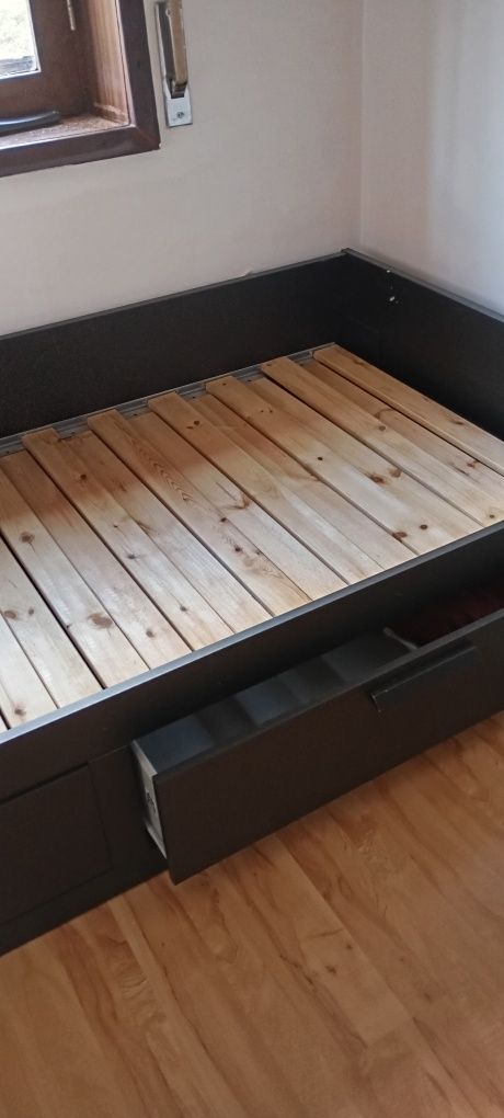 Cama solteiro do IKEA  com gavetas de arrumação
