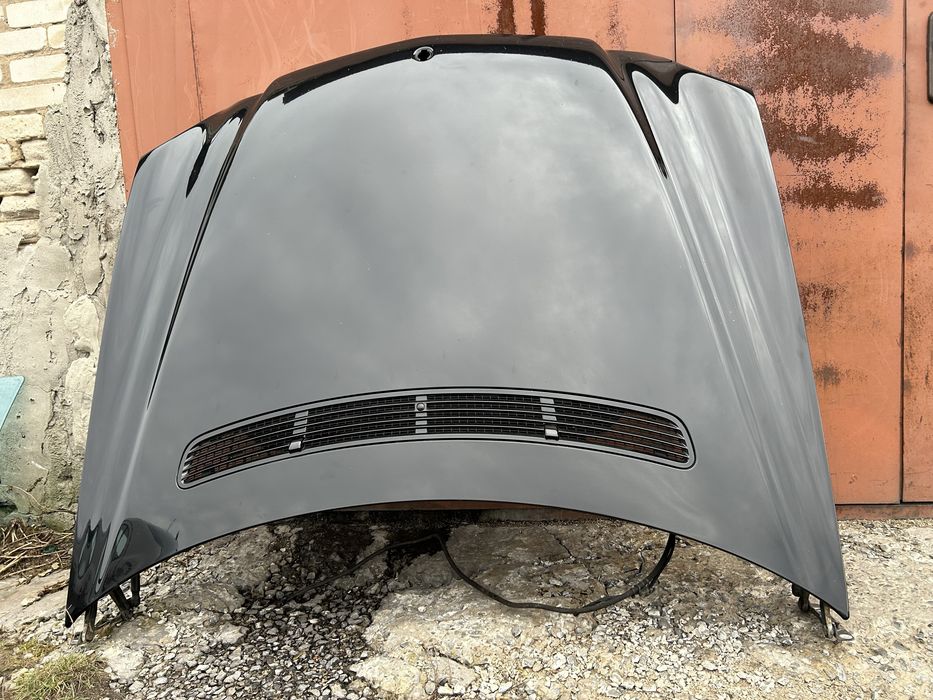 Капот Mercedes W211 e-class чорний колір 197(шрот)