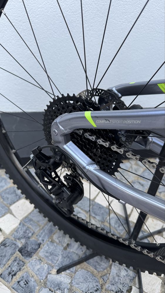 Bicicleta Rockrider ST900 27.5 tamanho M