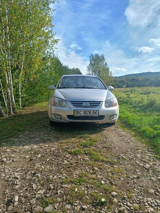 Продам автомобіль kia cerato