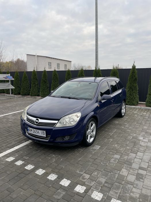 Продам Opel Astra H 2008р  1.7дизель