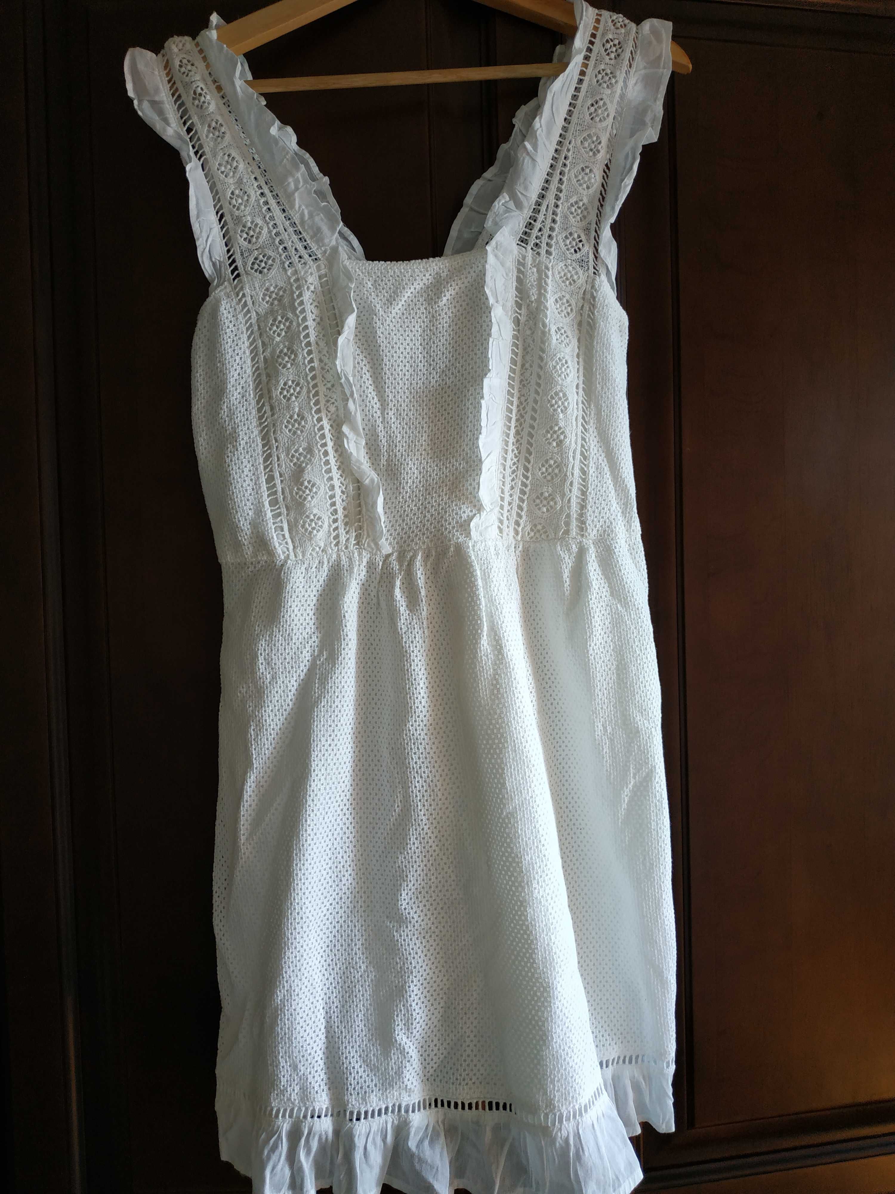 Платье мини белое кружевное Mango