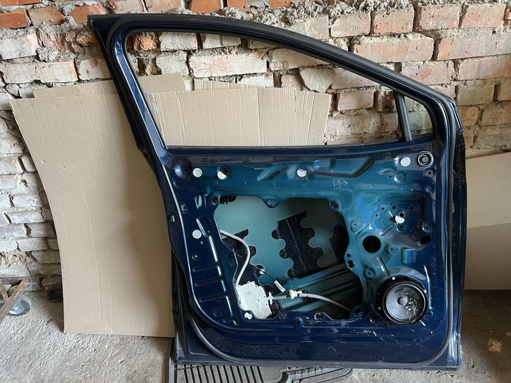 Дверь голая передняя левая Volkswagen ID.4 23- молдинг, замок, keyless