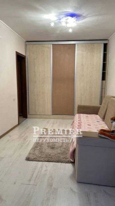 2 комнатная квартира 52 м2  в Высотке на Таирова с Ремонтом