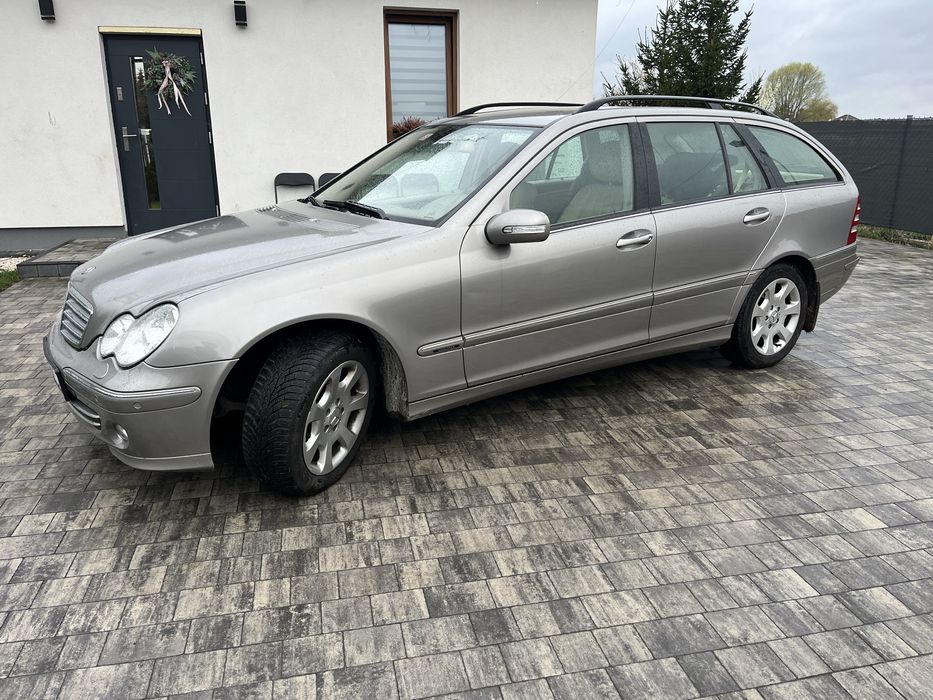 Mercedes w203 204km 2.5benzyna brak korozji Szwajcaria