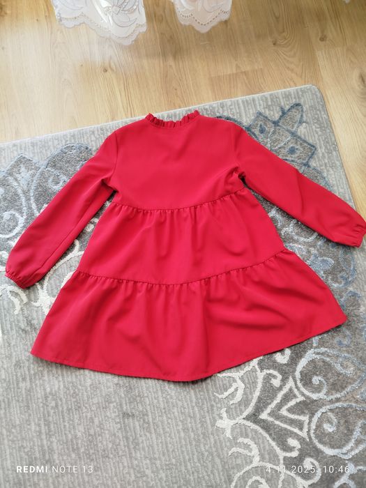 Sukienka rozmiar 134