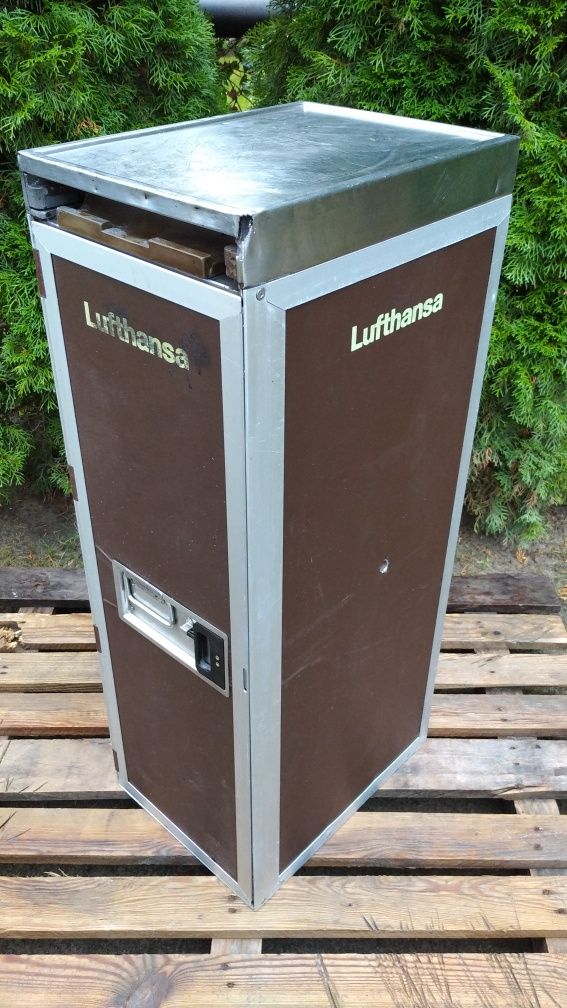 Szafka wózek z samolotu Lufthansa  cateringowy Rolf Rodehau GmbH loft