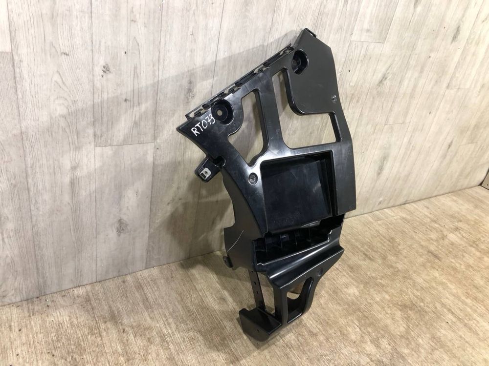 Бампер задний Кронштейн левый BMW X5 F15 (2015-2018 г.) кріплення